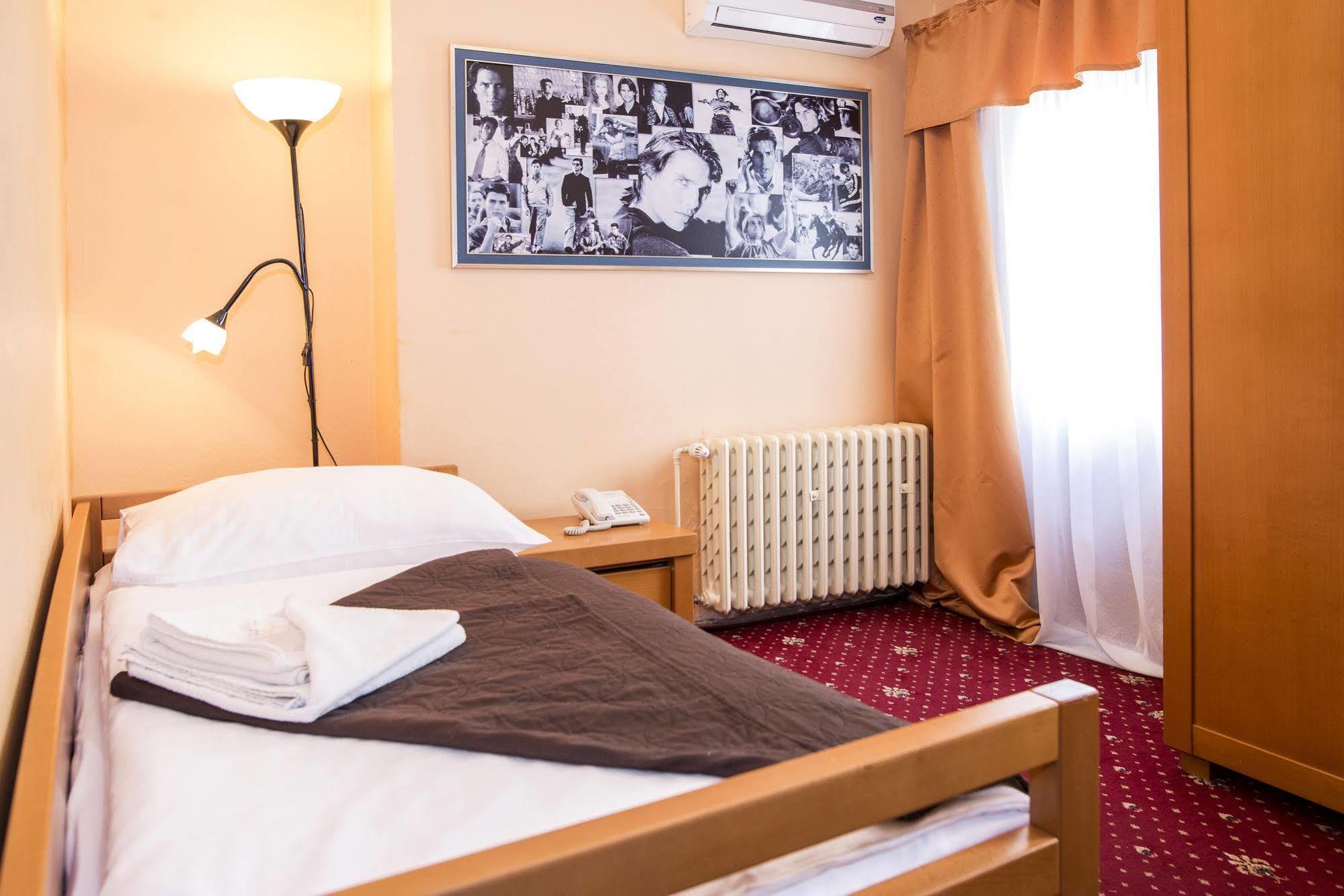 Film Hotel